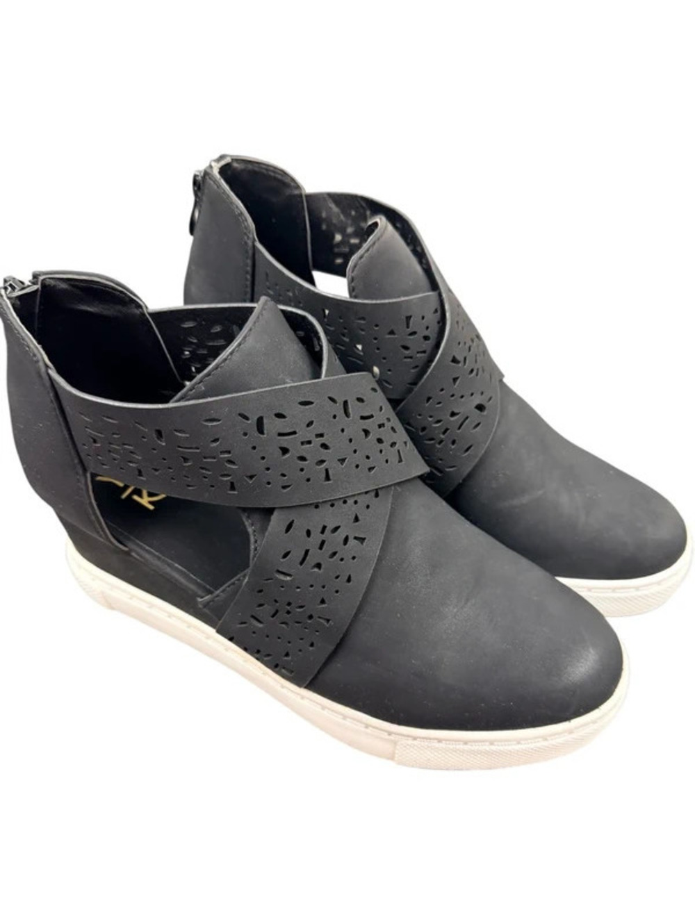 Yoki Demian-17 Black Laser Cut Wedge Sneaker Booties Women’s Size 8